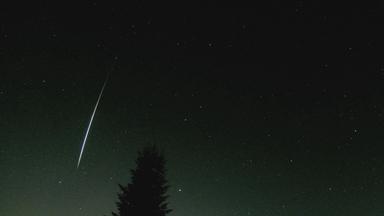 Verglühende Raketenteile sind in Niedersachsen zu sehen